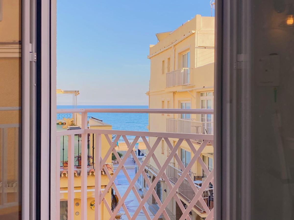Alojamiento En La Carihuela-Costa Del Sol Торремолінос Екстер'єр фото